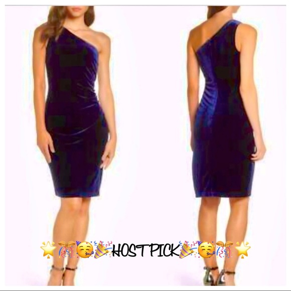Vince Camuto Dresses & Skirts - 🎉HOST PICK🎊 Med Vince Camuto Rouched Velvet Cocktail Event Dress